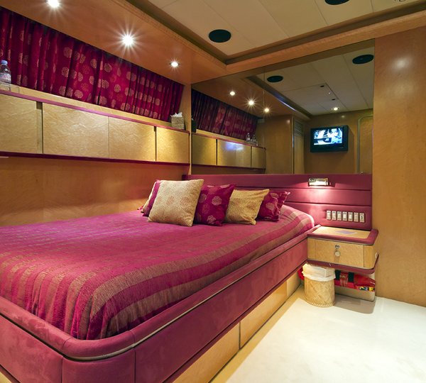 Yacht SUNLINER X -  Queen Cabin