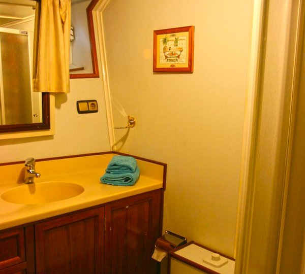 Yacht Southern Cross -  Bathroom