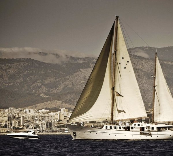 Yacht Southern Cross -  Profile