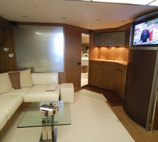 Yacht TEONE - Salon