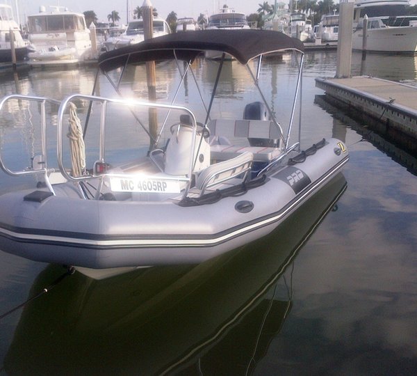 Yacht TRILOGY -  Tender