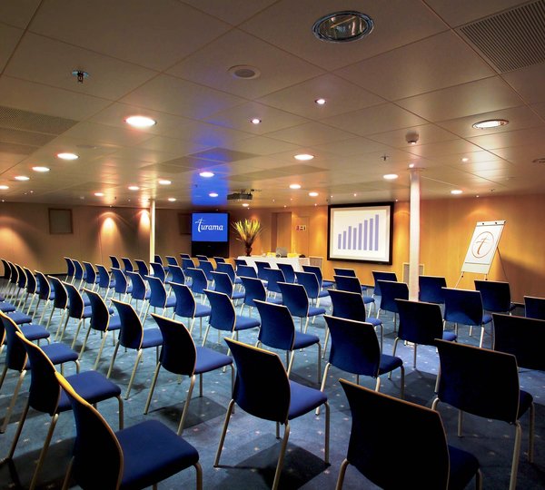 Yacht TURAMA - Conference Theater