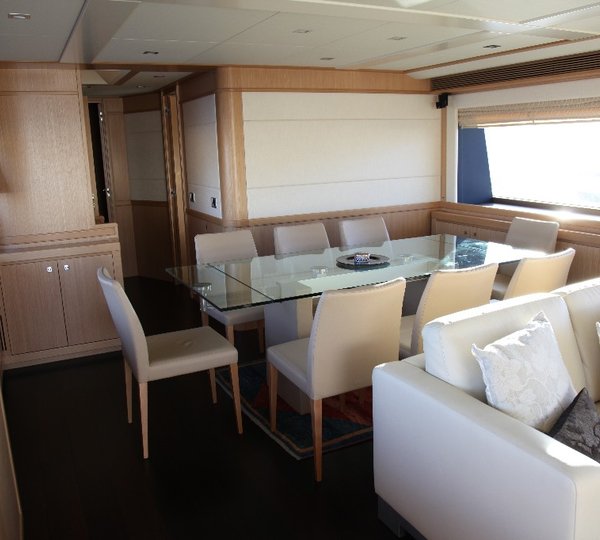 Yacht ULYSSIA -  Dining area