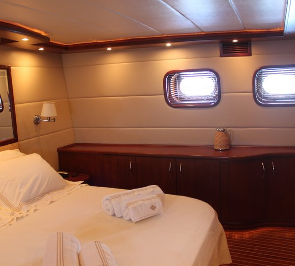 Yacht VANGUARD -  Guest Cabin