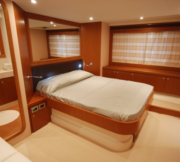 Yacht VIVA - Master Cabin