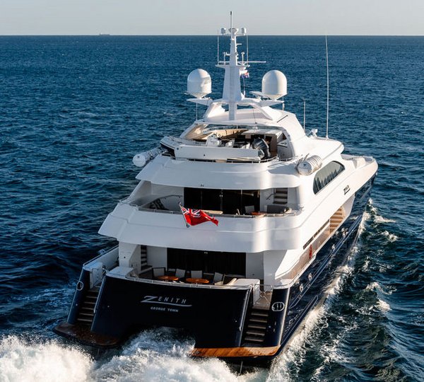 Zenith superyacht - rear view-001