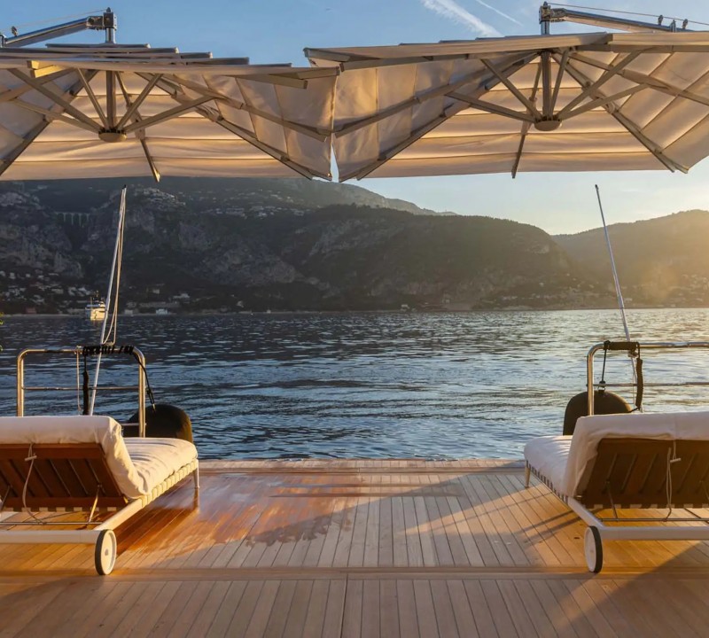 MALIA Yacht Charter Details, Golden Yachts | CHARTERWORLD Luxury ...
