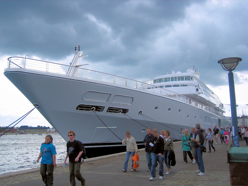 Rising Sun Yacht, 138m Lürssen Yachts