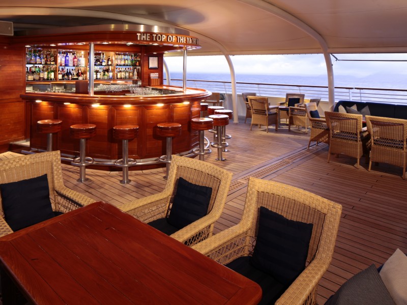 Top Of The Yacht Bar - Luxury yacht SeaDream