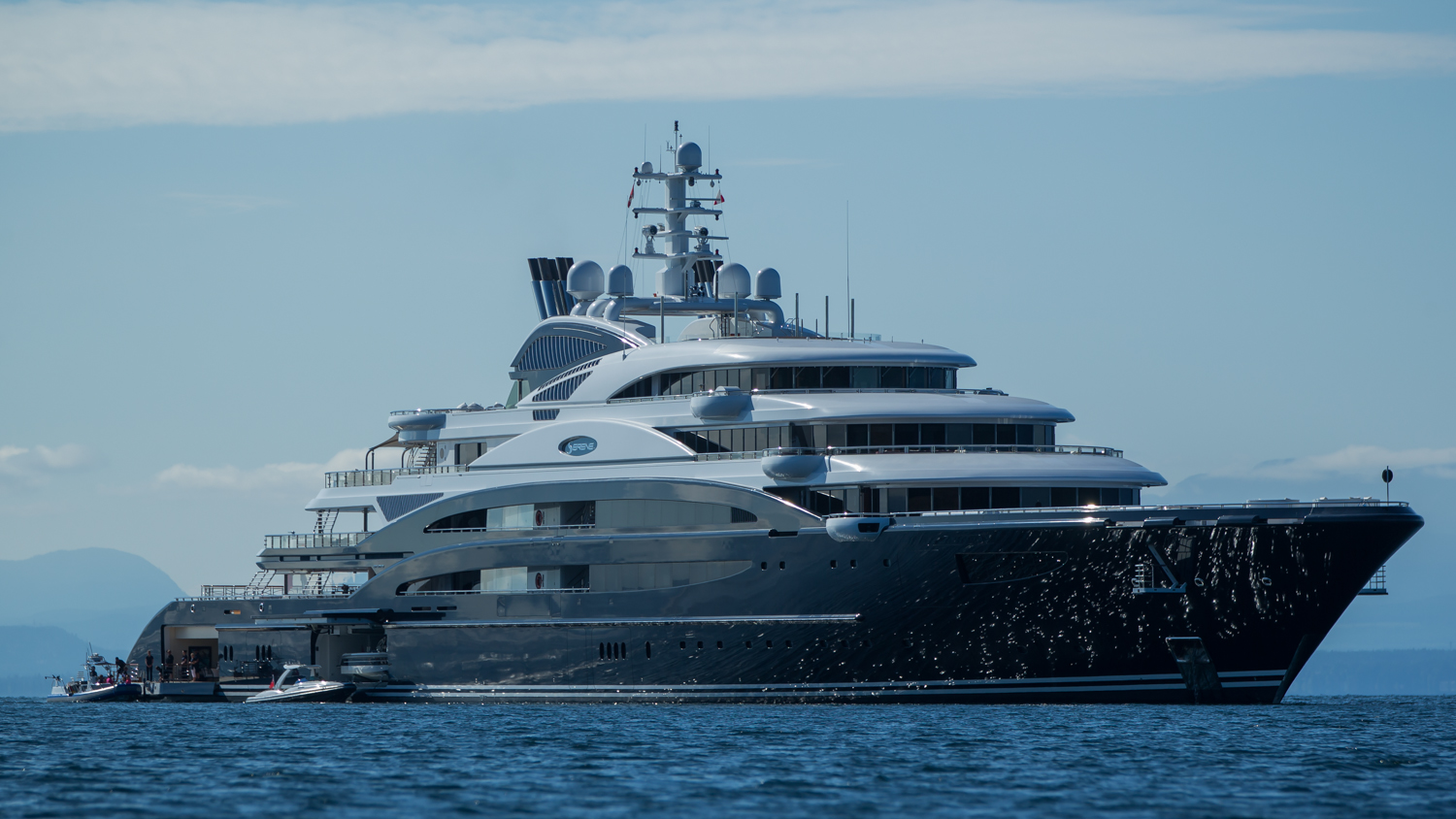 Luxury Super yacht SERENE - Photo by Victor Davare - Vancouver Island Photography
