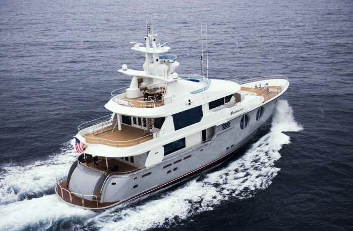 Yacht CALIXAS 105, Horizon Yachts | CHARTERWORLD Luxury Superyacht Charters