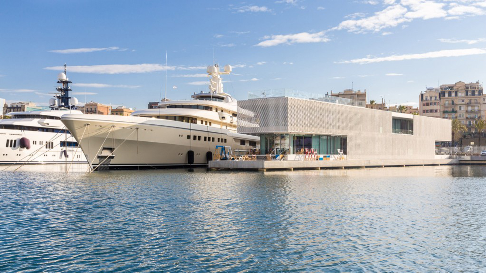yacht barcelone plus grand