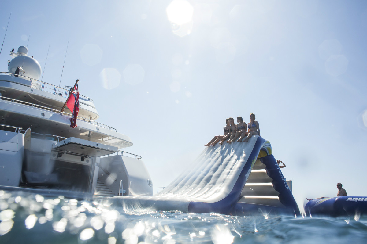 Yacht TITANIA with Water Toys