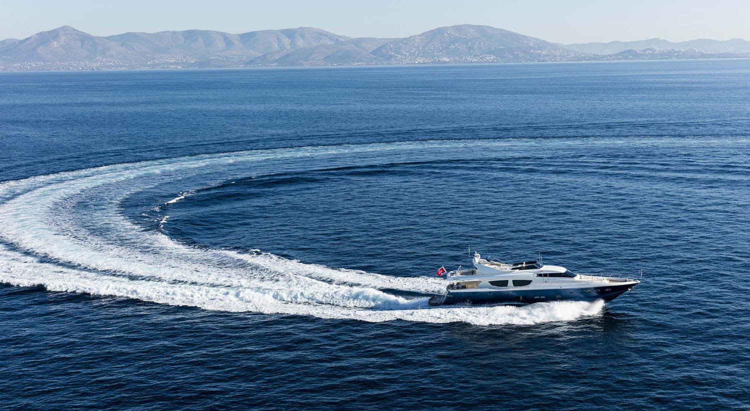 The 25m Yacht MYTHOS