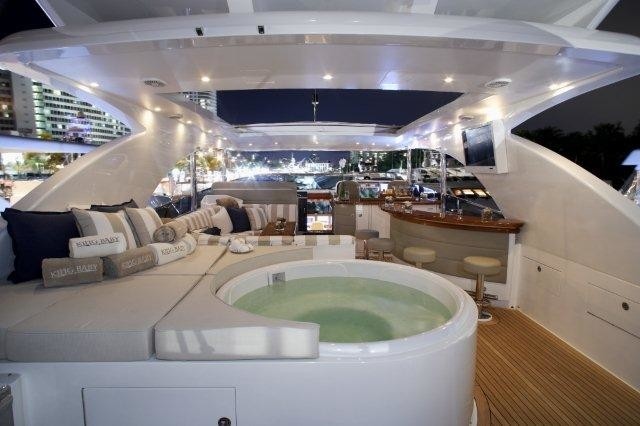 The 30m Yacht LA DOLCE VITA