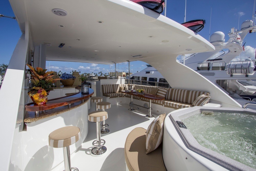 Life On Board Yacht LIMITLESS