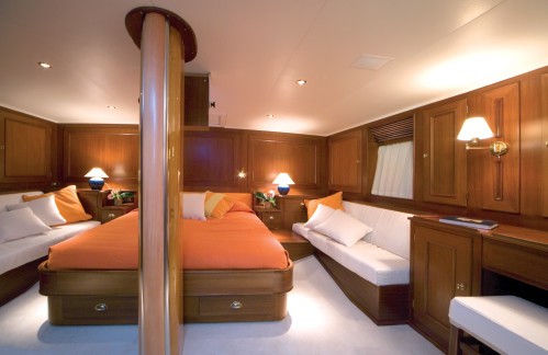 Profile: Yacht TIZIANA's Main Master Cabin Image