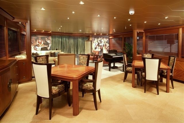 Starboard Side: Yacht PERLE BLEUE's Premier Saloon Captured