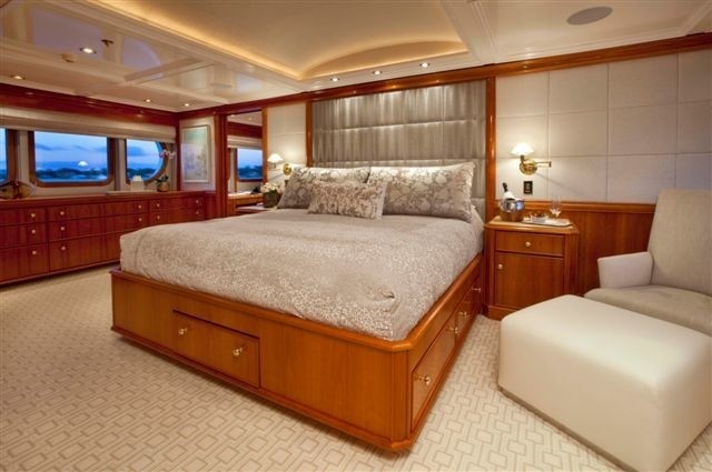 The 38m Yacht MILK AND HONEY
