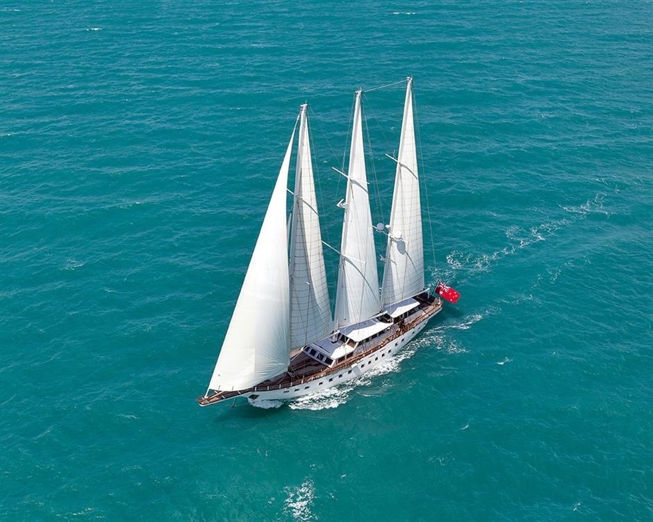 The 39m Yacht SOUTHERN CLOUD