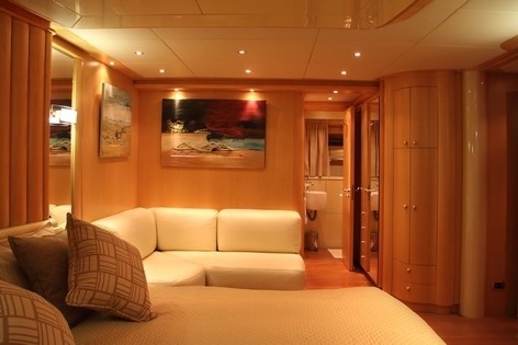 VIP Cabin Aboard Yacht BLUE BREEZE