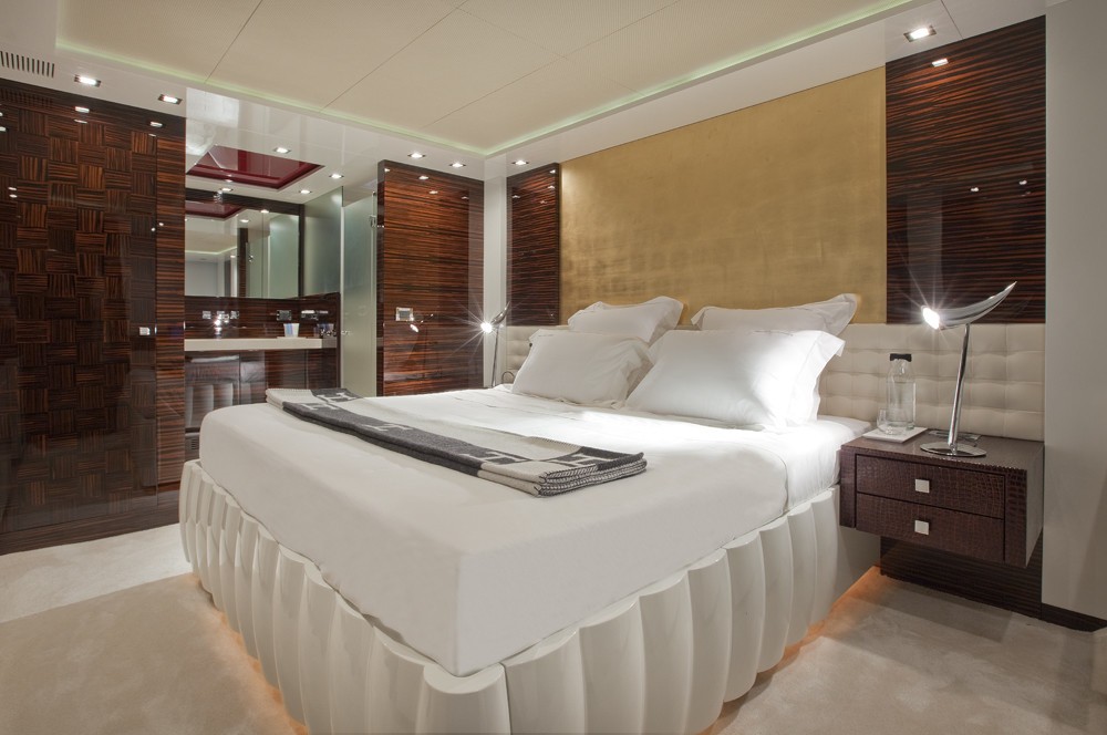 VIP Cabin On Yacht SIERRA ROMEO