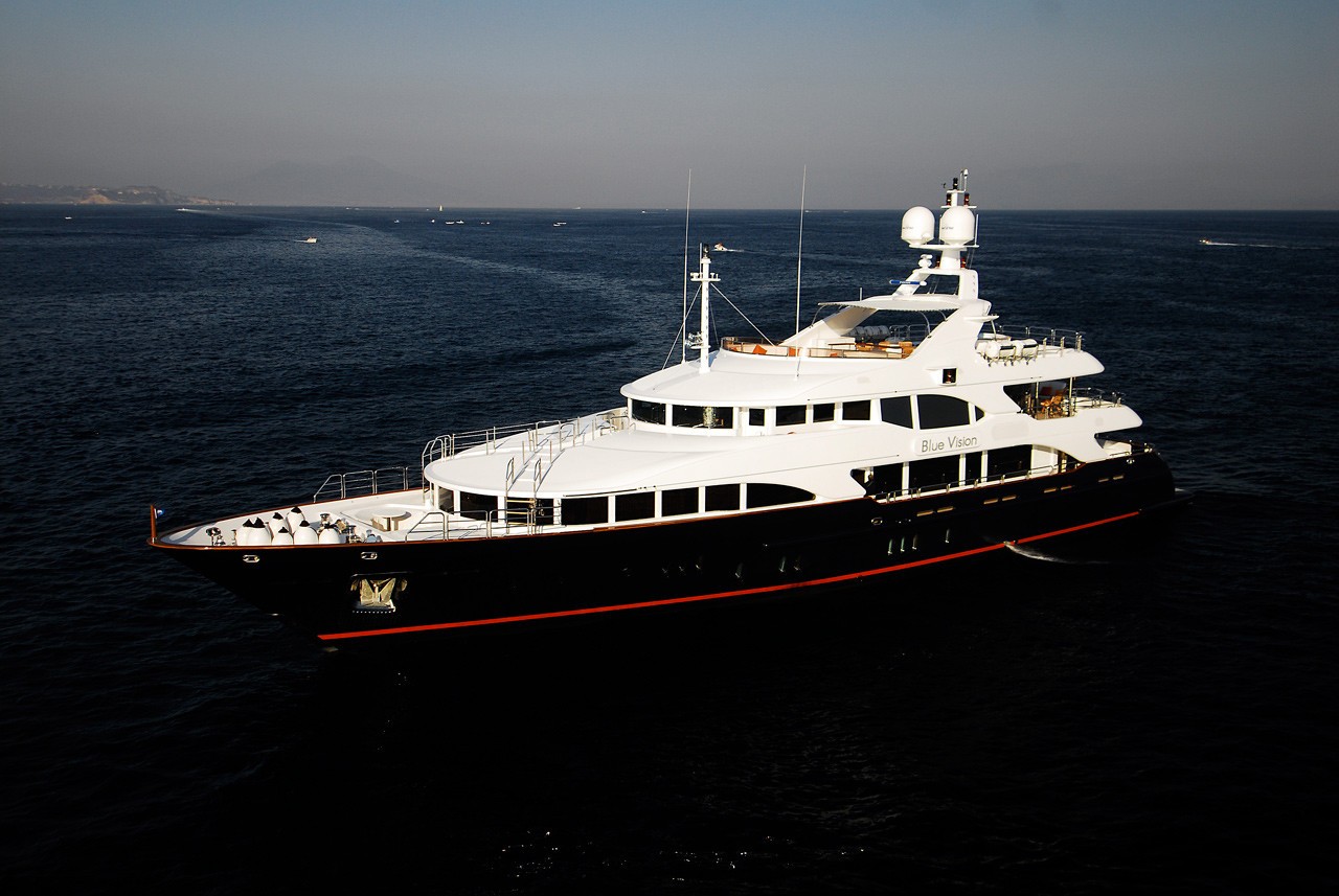 Overview On Board Yacht BLUE VISION