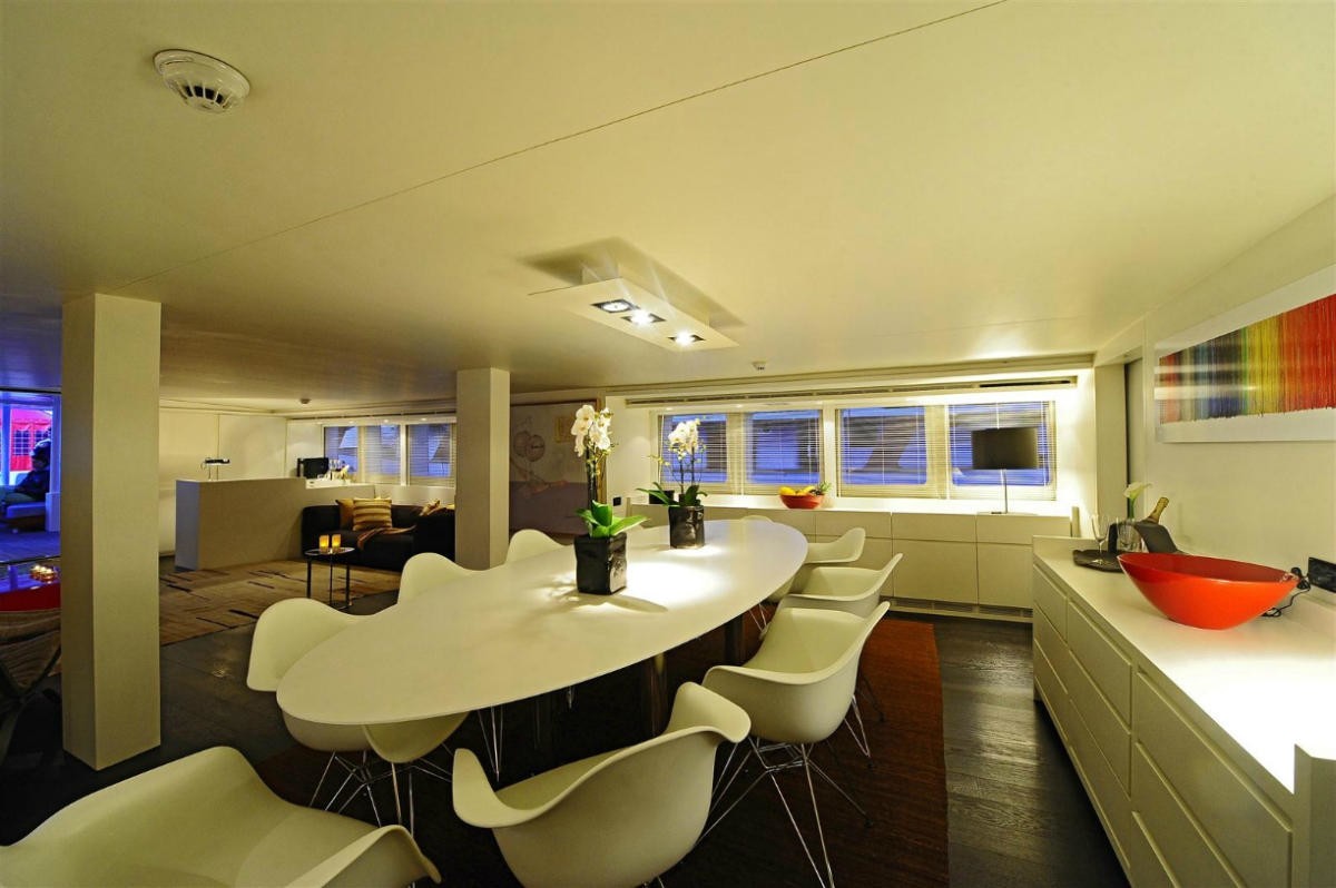 Indoor Eating/dining With Premier Saloon Aboard Yacht BERZINC