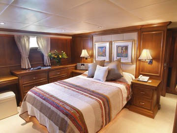 Guest's Cabin Aboard Yacht INSPIRATION