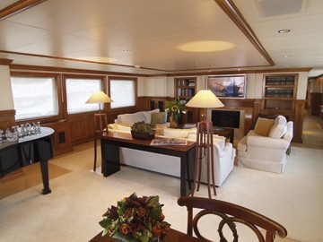 Premier Saloon Aboard Yacht INSPIRATION