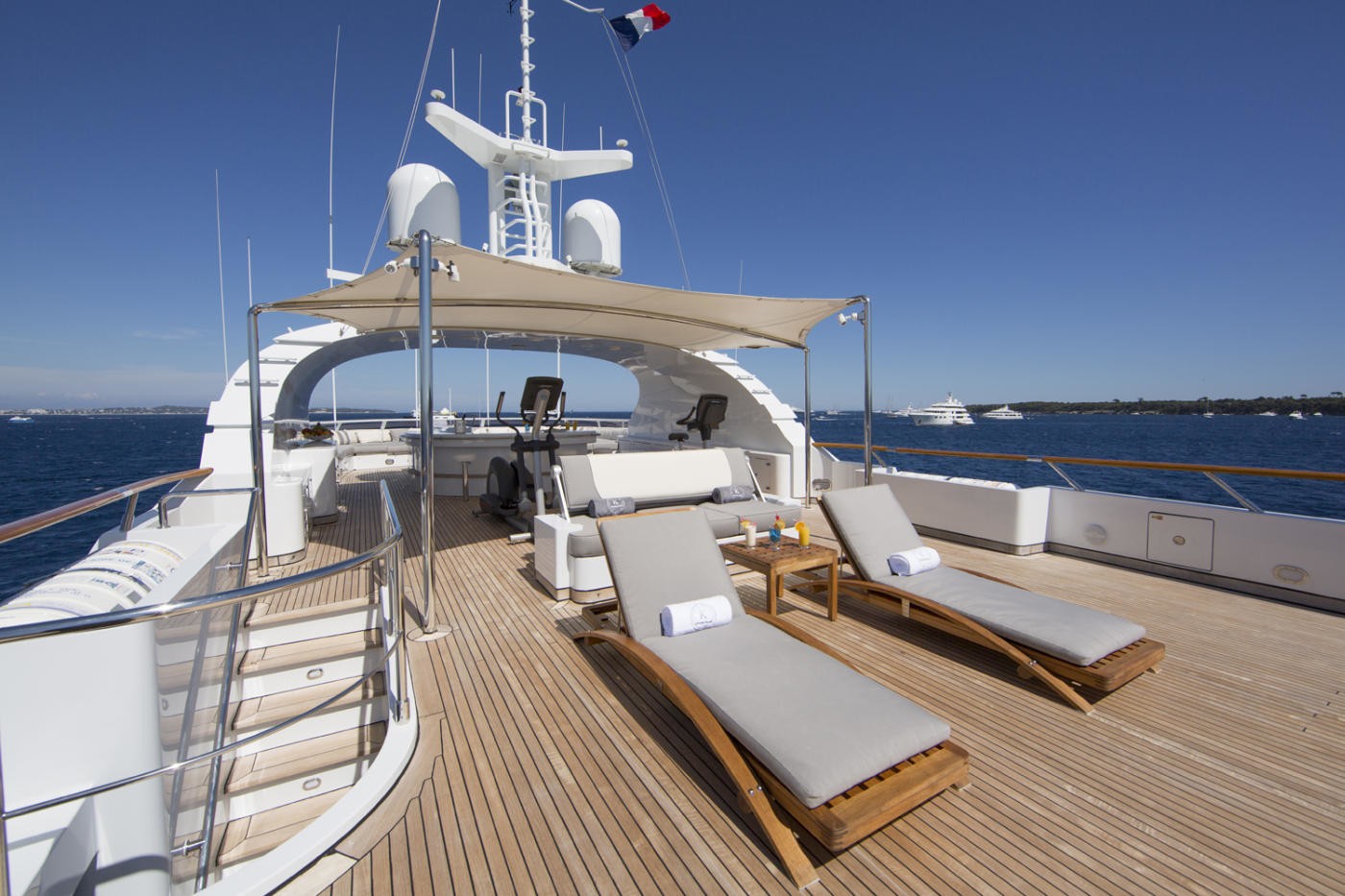 Lounging: Yacht KANALOA's Sun Deck Image
