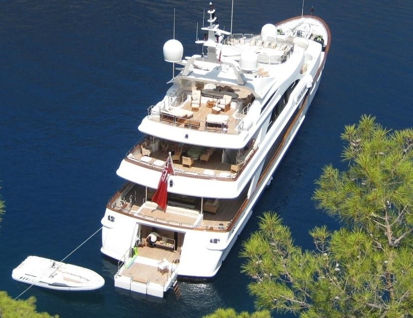 Barents Aft Decks Yacht Lumiere S From Above Aspect Captured Luxury Yacht Browser By Charterworld Superyacht Charter