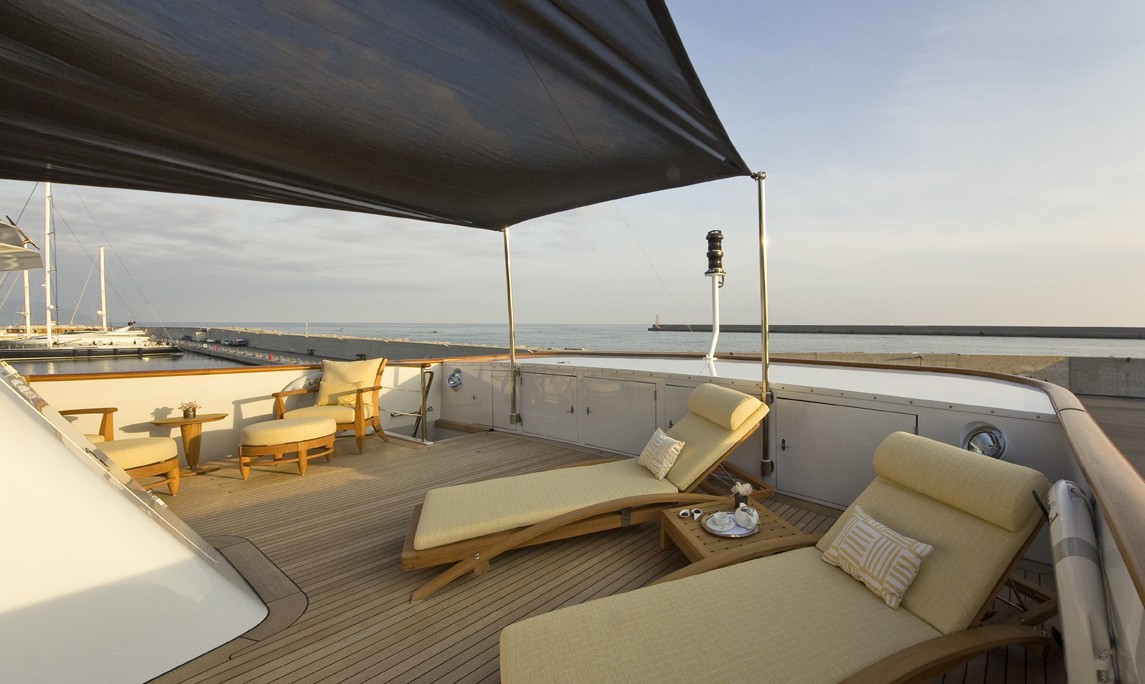 Lounging: Yacht LEGEND's Sun Deck Captured