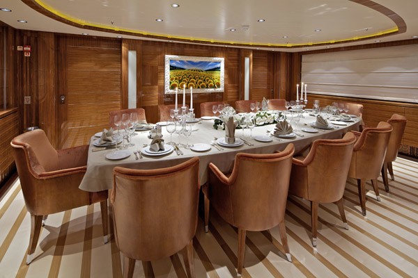 Formal Eating/dining Aboard Yacht MIA RAMA