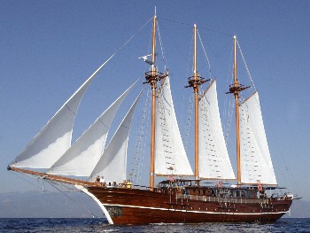 The 55m Yacht BAHRIYELI C