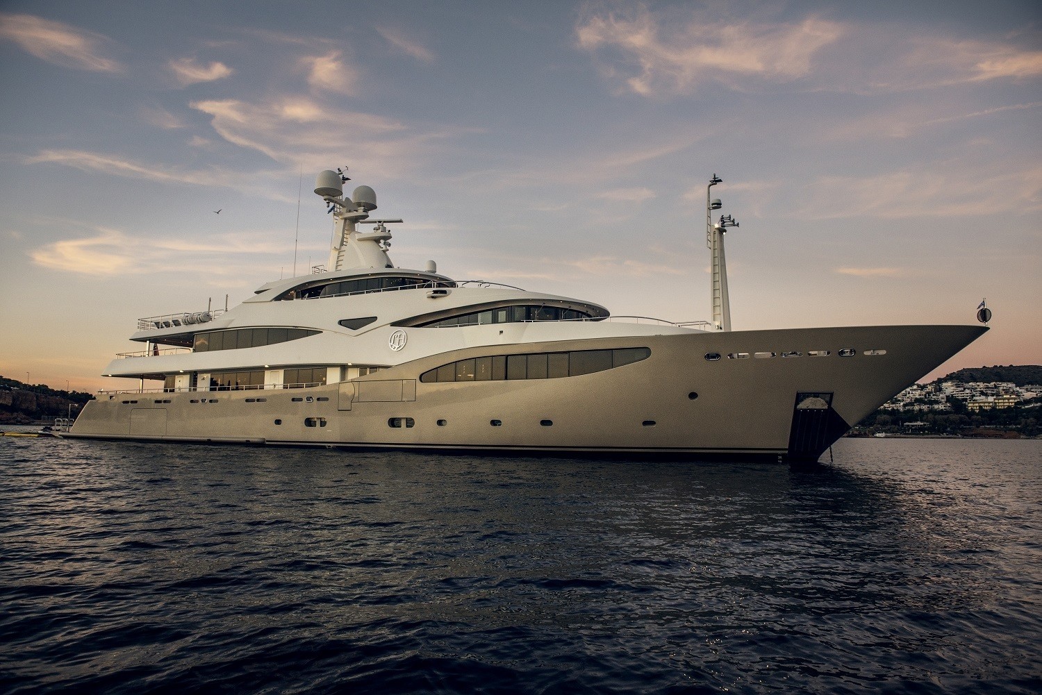 The 60m Yacht by CRN