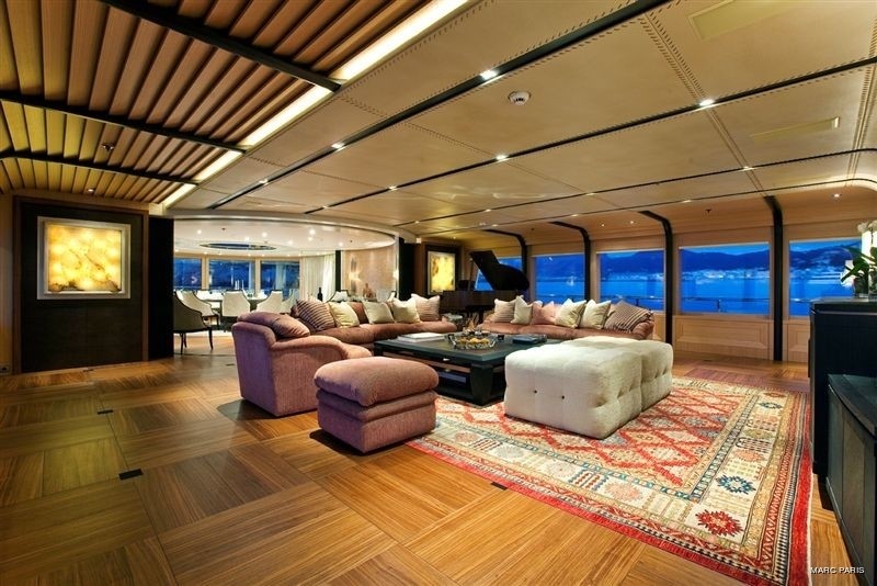 Profile: Yacht INFINITE SHADES's Premier Saloon Image