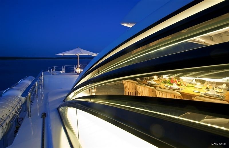 Close Up: Yacht INFINITE SHADES's Exterior Photograph