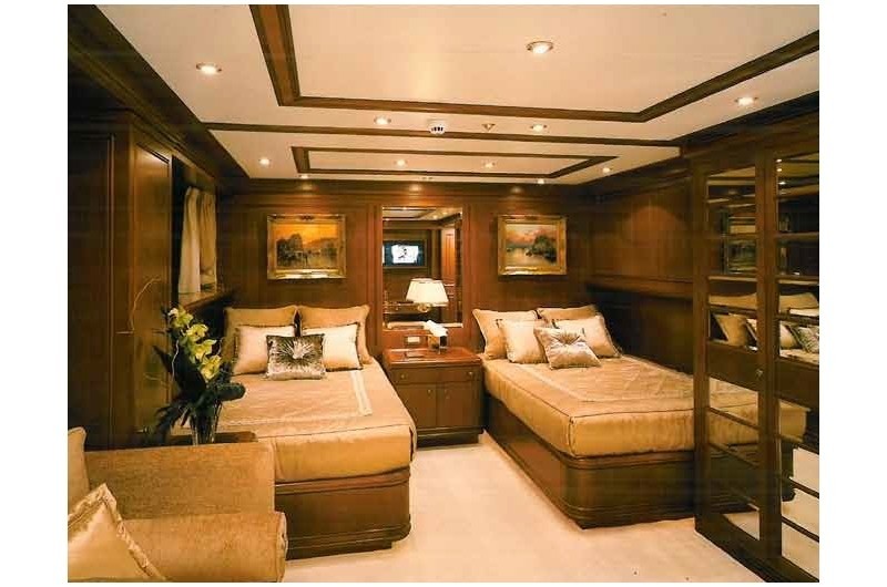 Twin Bed Cabin On Board Yacht APOGEE
