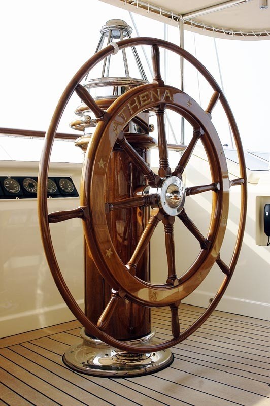 yacht's wheel - helm