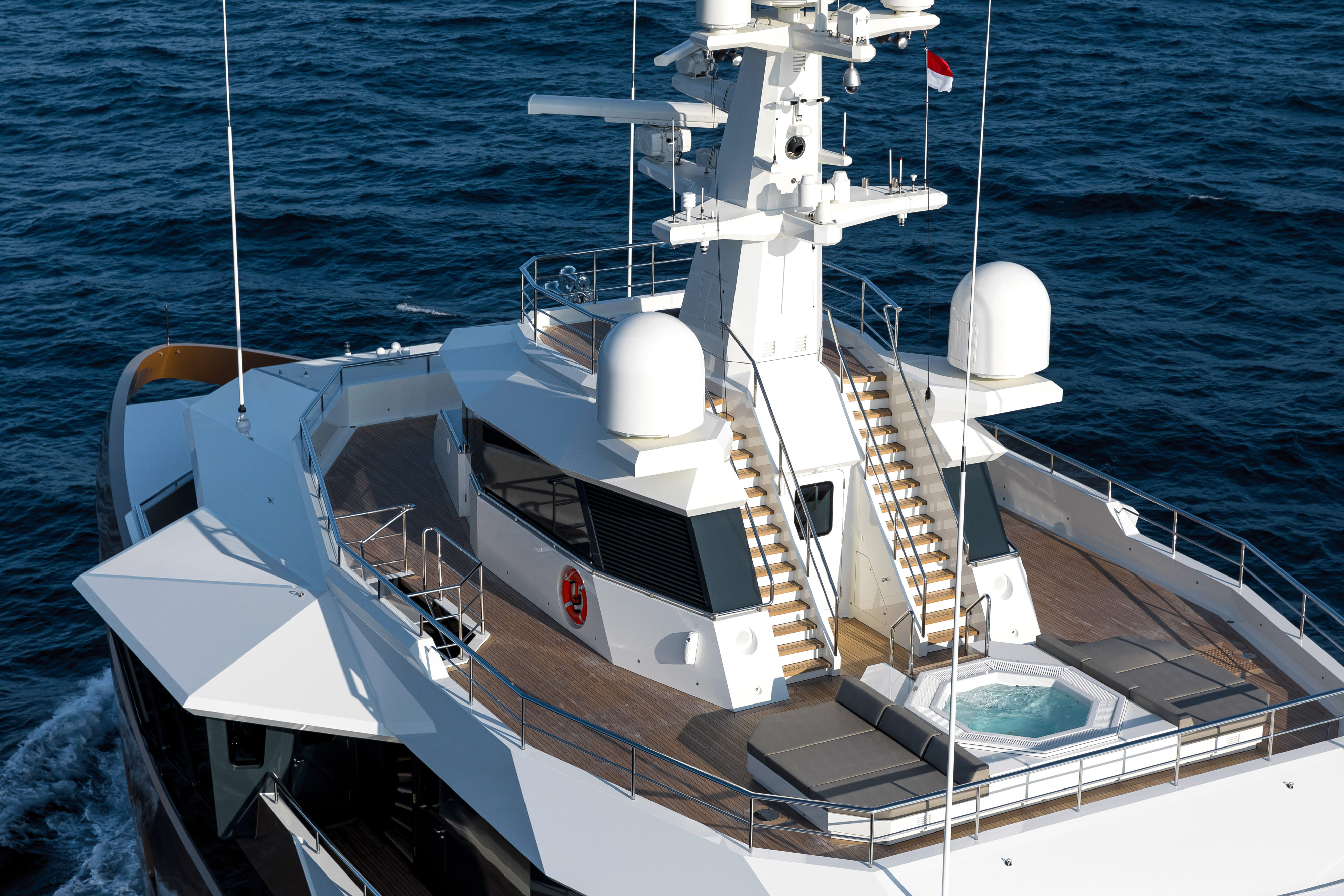 helaas Bijwonen Uitscheiden 77M WORLD EXPLORER YACHT Yacht Charter Details, Damen | CHARTERWORLD Luxury  Superyachts