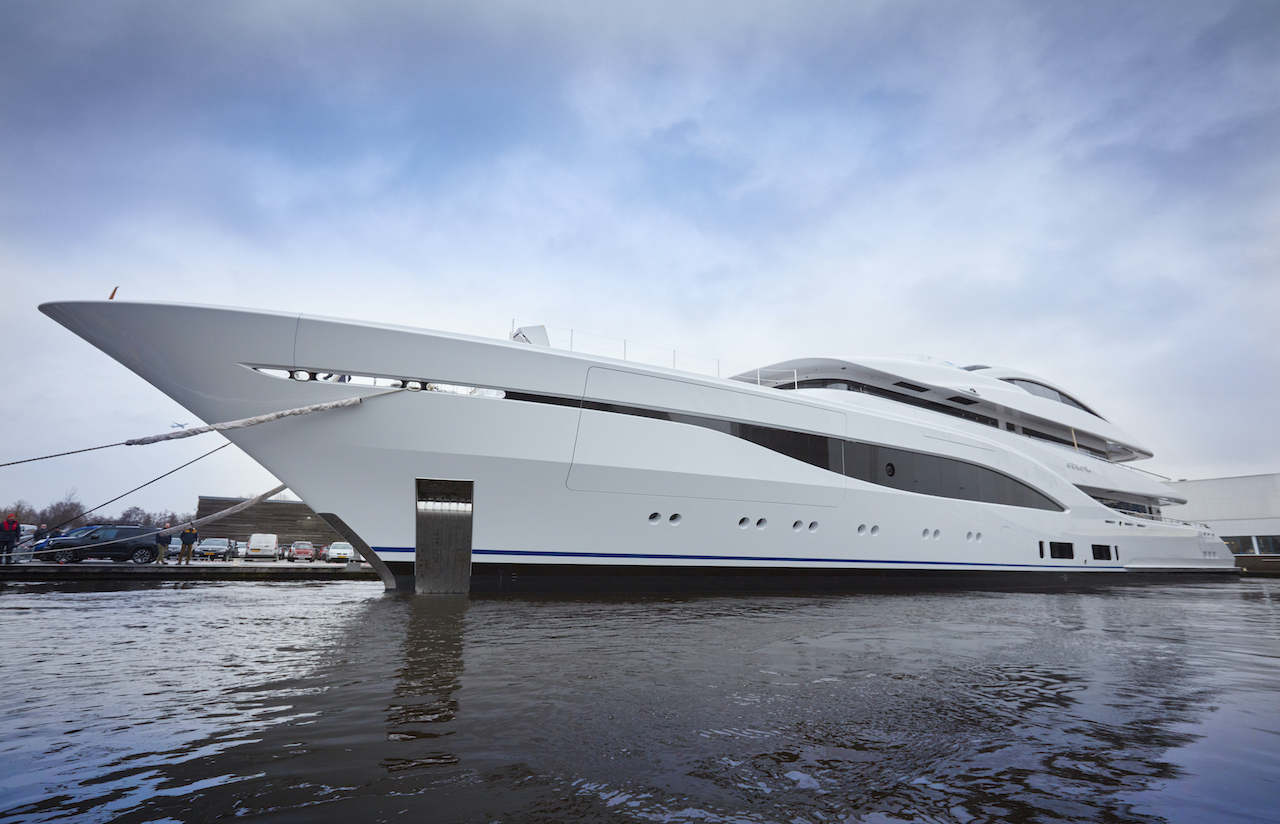 Feadship 75m yacht