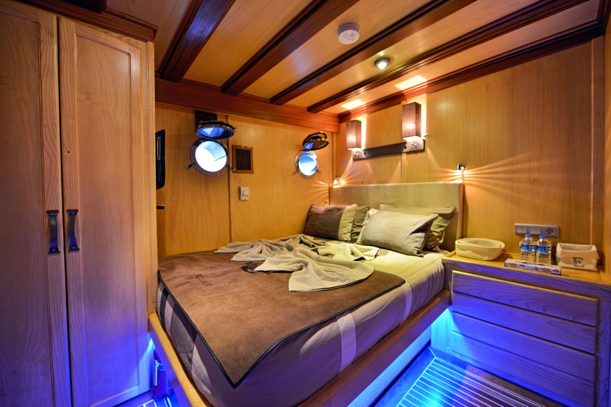 Double Cabin For Guests
