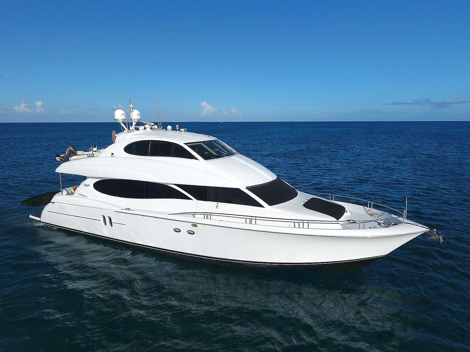Luxury yacht NEW HORIZON
