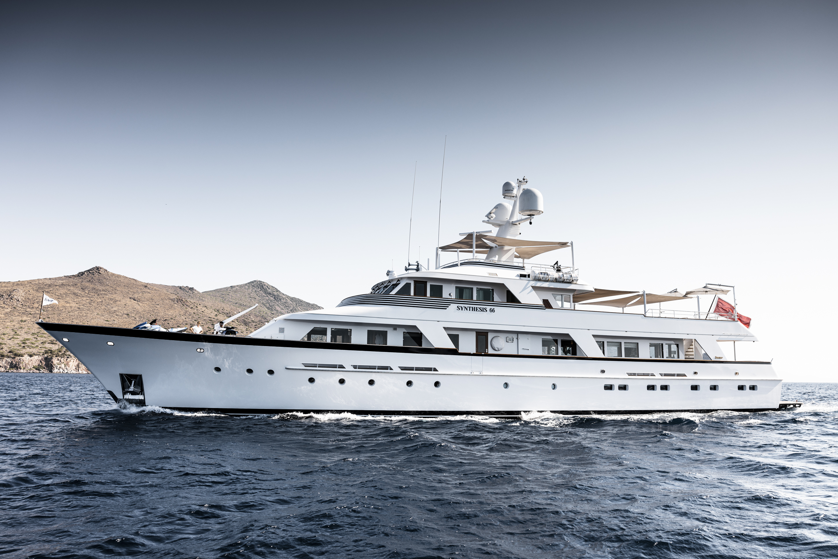 Super yacht SYNTHESIS 66