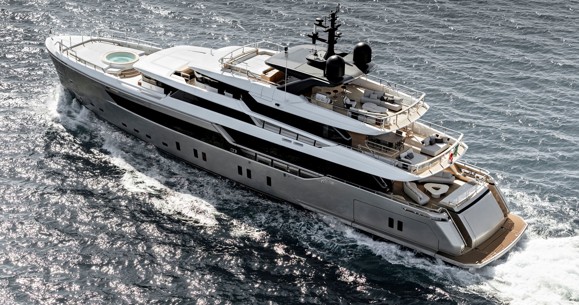 Luxury yacht AIX (sistership)