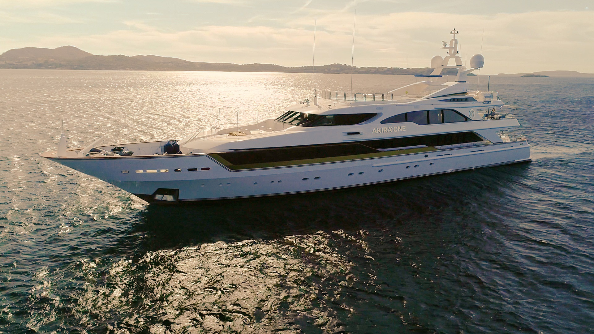 Luxury yacht AKIRA ONE