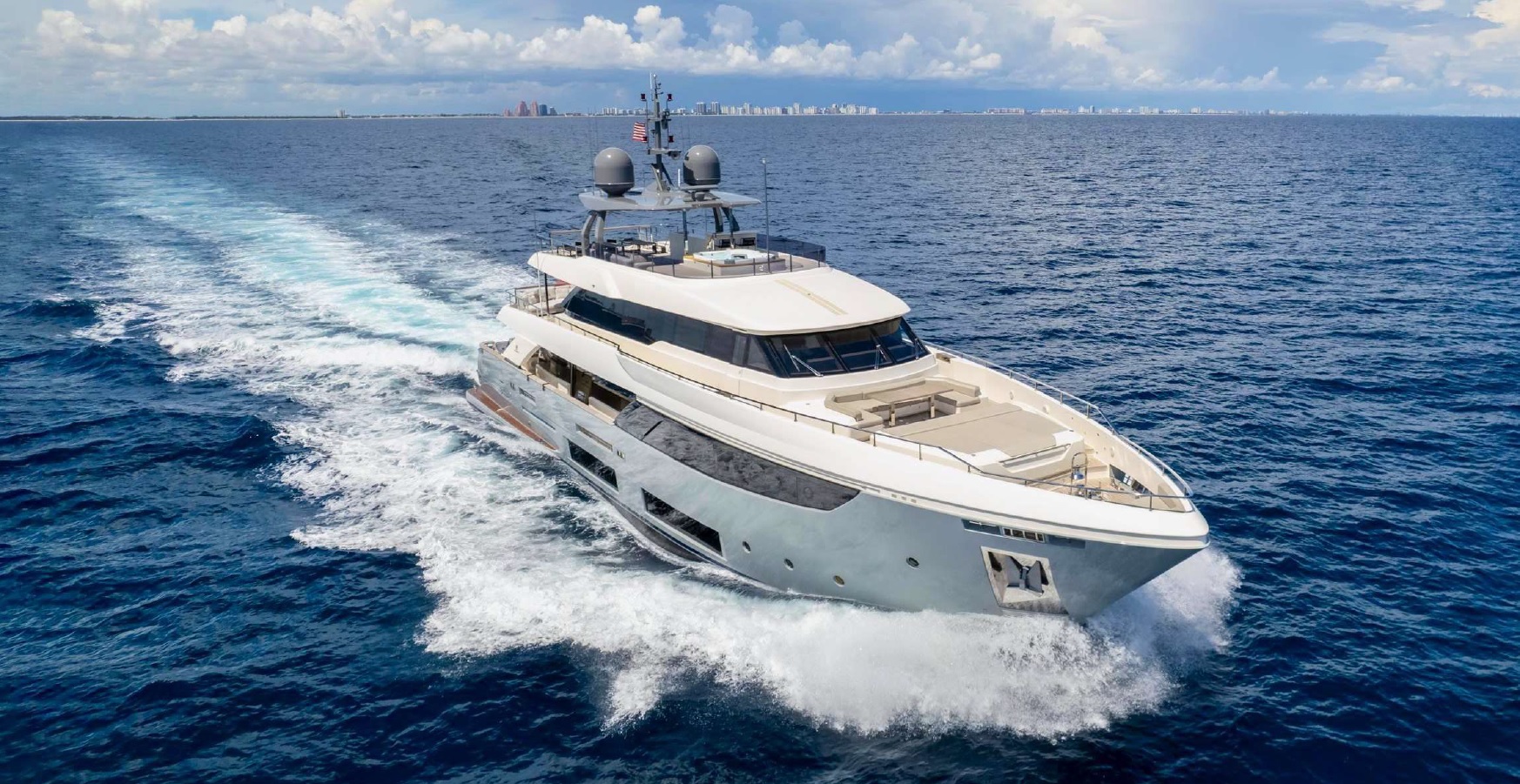 Luxury yacht COFINA