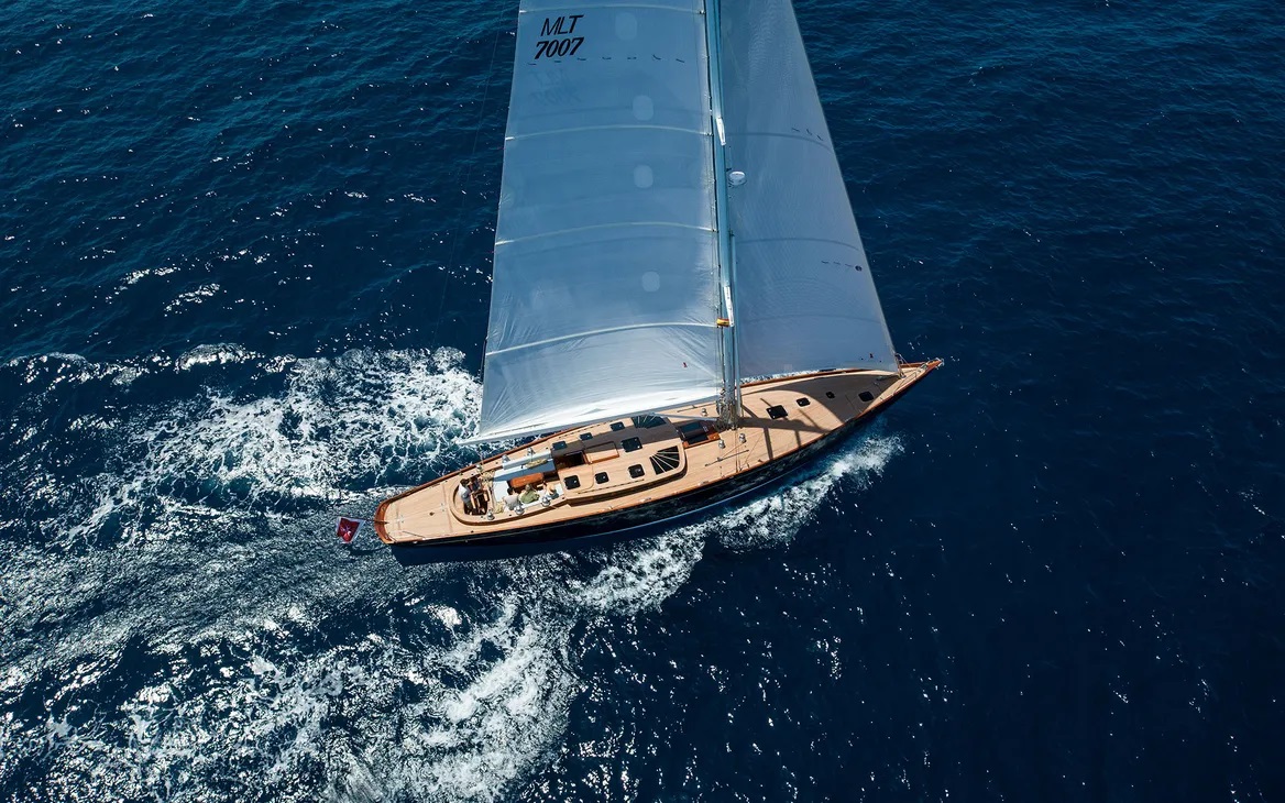 Luxury yacht ANIMA II