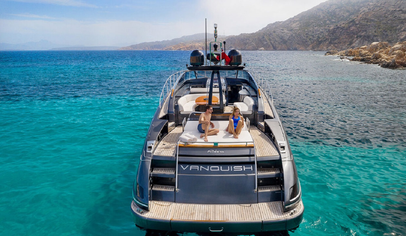 Luxury yacht VANQUISH II